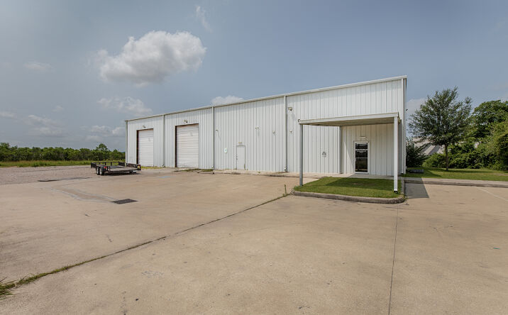Pictures of Industrial property located at 12440 Old Galveston Rd Building 2, Webster, TX 77598 for sales - image #1