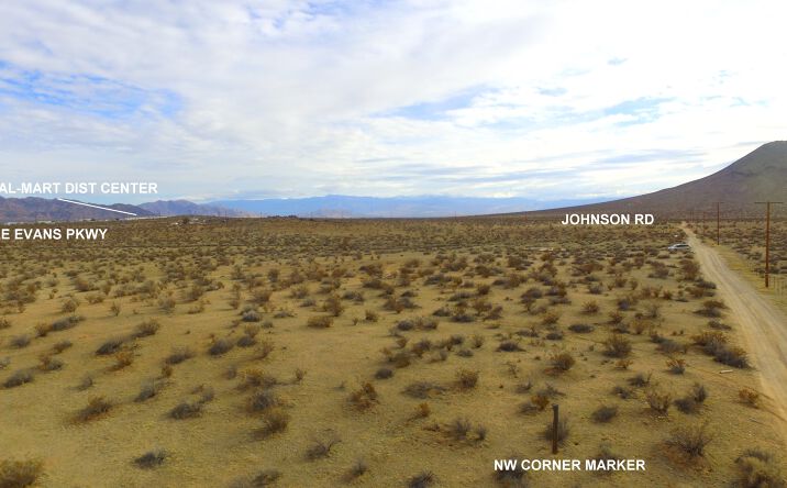 Pictures of Land property located at Harris Ln, Apple Valley, CA 92307 for sales - image #1