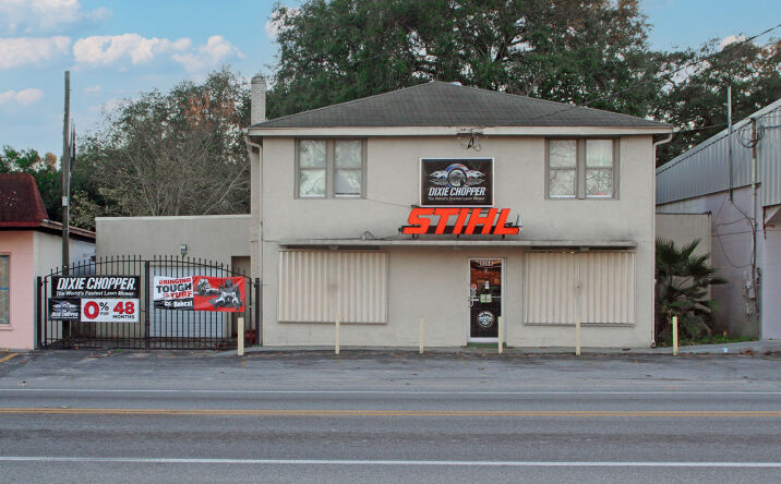 Pictures of Retail property located at 8068 W Beaver St, Jacksonville, FL 32220 for sales - image #1