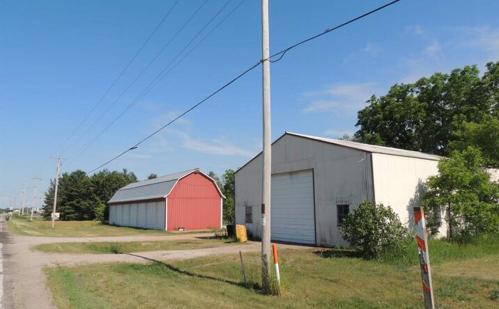 Pictures of Retail property located at 5599 County Road Aa , COMM, Weyauwega, WI 54983 for sales - image #1