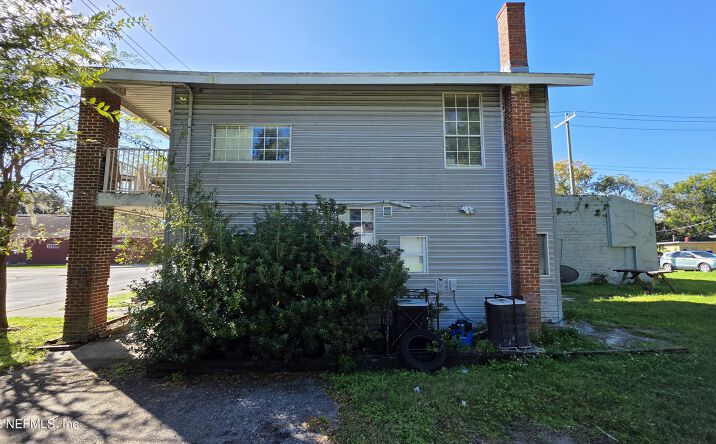 Pictures of Multifamily property located at 3108 N MYRTLE Avenue, Jacksonville, FL 32209 for sales - image #1