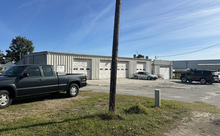 Pictures of Land property located at 2339 Lennoxville Rd, Beaufort, NC 28516 for sales - image #1