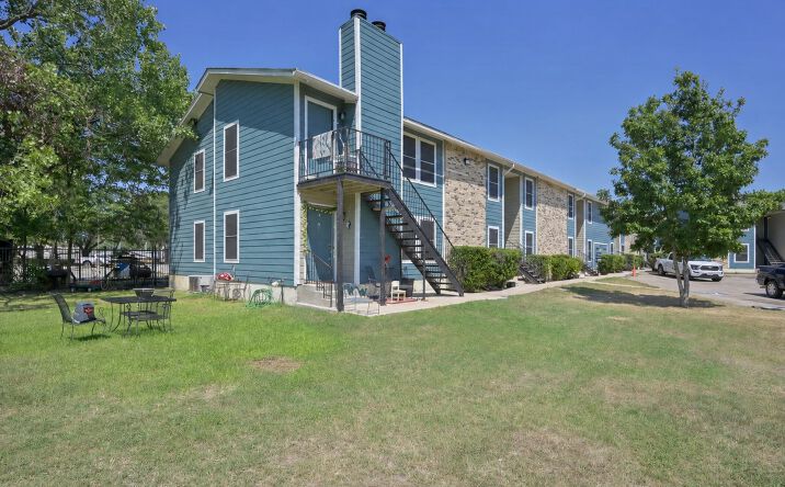 Pictures of Multifamily property located at 829 Park Plaza Dr, Austin, TX 78753 for sales - image #1