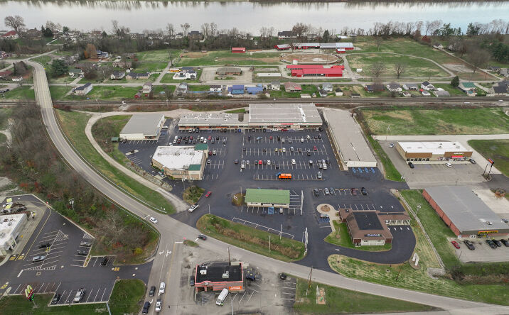Pictures of Mixed Use, Office, Retail property located at 1629 Ashland Road, Greenup, KY 41144 for sales - image #1