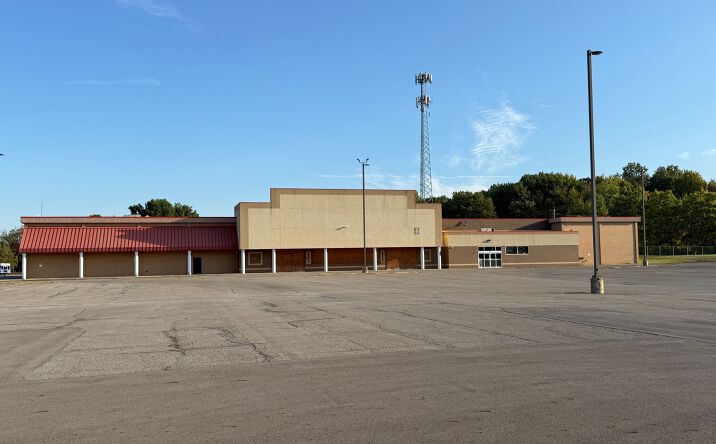 Pictures of Industrial, Retail, Special Purpose property located at 2199 E State St, Hermitage, PA 16148 for sales - image #1