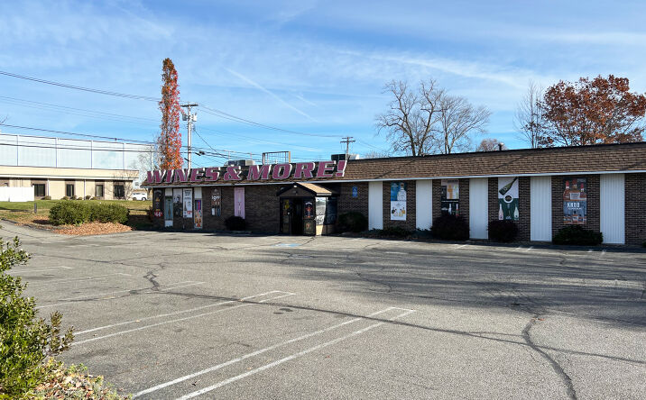 Pictures of Retail property located at 5 Eastern Steel Rd, Milford, CT 06460 for sales - image #1