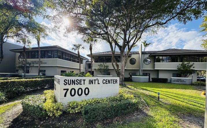 Pictures of Office property located at 7000 SW 97th Ave, Miami, FL 33173 for sales - image #1
