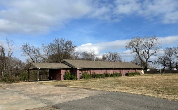 Pictures of Mixed Use, Office, Special Purpose property located at 3900 Chandler Rd, Muskogee, OK 74403 for sales - image #1