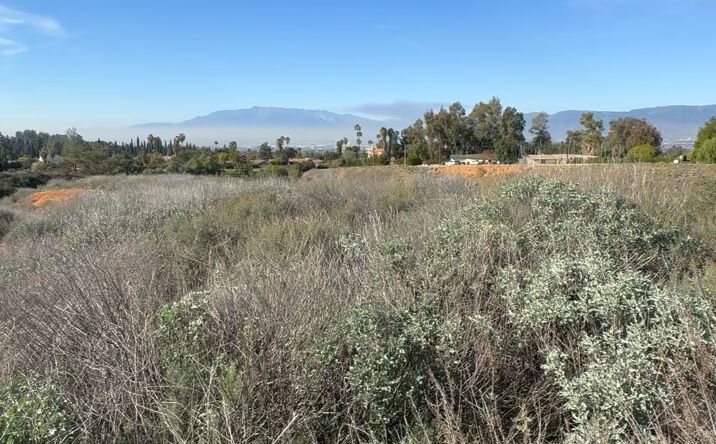 Pictures of Land property located at Sunset Dr, Redlands, CA 92373 for sales - image #1