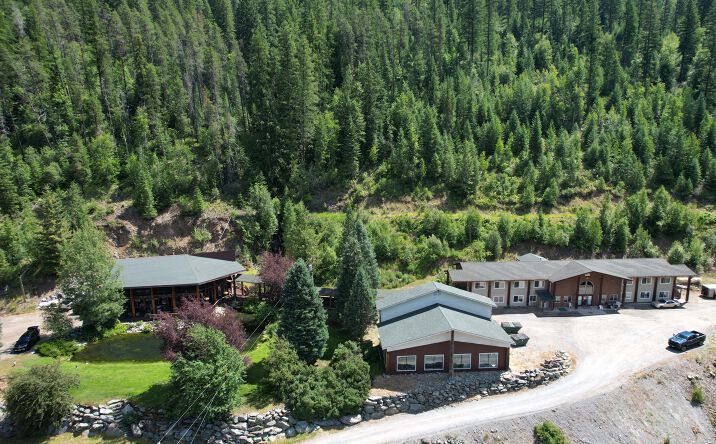 Pictures of Hospitality, Retail, Special Purpose property located at 2673 & 2741 Moyie River Rd, Bonners Ferry, ID 83805 for sales - image #1