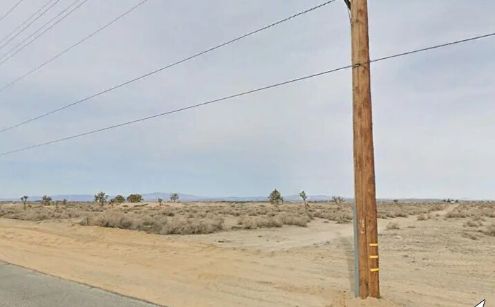 Pictures of Land property located at Corner Avenue J & 80 St E, Lancaster, CA 93535 for sales - image #1
