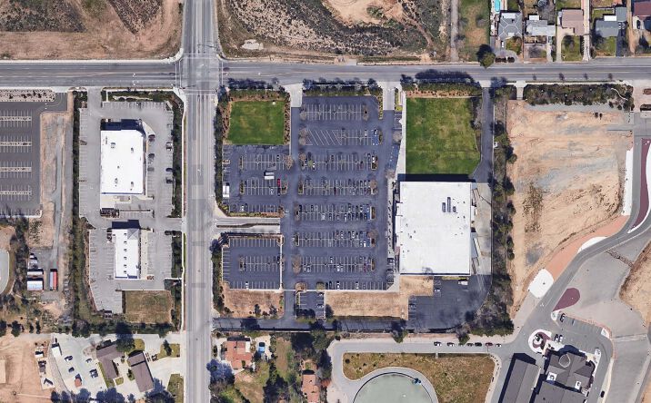 Pictures of Retail, Land property located at 11365 Bryant St, Yucaipa, CA 92399 for sales - image #1