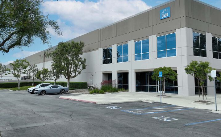 Pictures of Industrial property located at 3950 DeForest Circle, Jurupa Valley, CA 91752 for sales - image #1