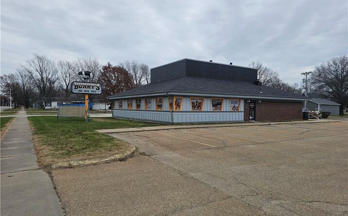 Pictures of Business for Sale, Retail property located at 29 Market Street, Osage City, KS 66523 for sales - image #1