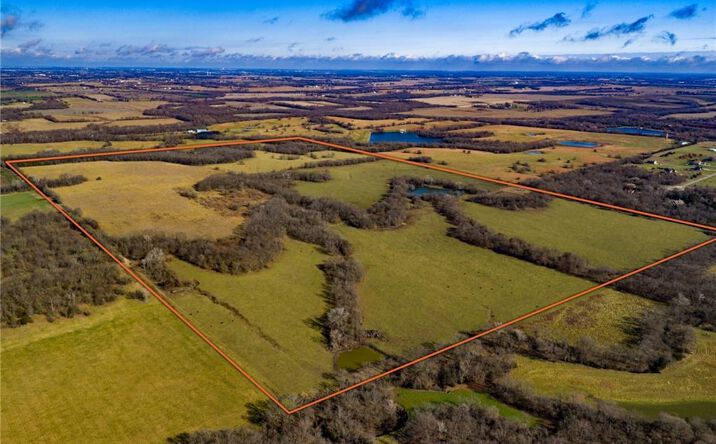 Pictures of Land property located at 0000 W 239th Street, Spring Hill, KS 66083 for sales - image #1