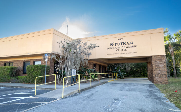 Pictures of Office property located at 6905 Old Wolf Bay Rd, Palatka, FL 32177 for sales - image #1