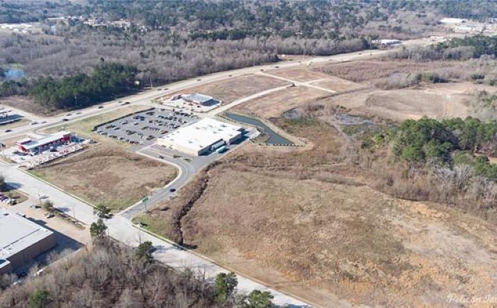 Pictures of Land property located at 0 Bert Kouns Industrial Loop, Shreveport, LA 71106 for sales - image #1