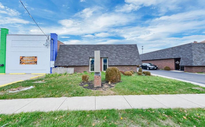 Pictures of Office, Mixed Use property located at 444 E Center Street, Marion, OH 43302 for sales - image #1