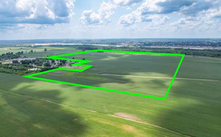 Pictures of Land property located at 0 Highway 146, McClure, IL 62957 for sales - image #1