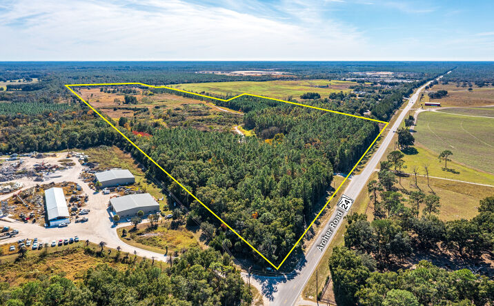 Pictures of Land property located at 18715 SW Archer Rd, Archer, FL 32618 for sales - image #1