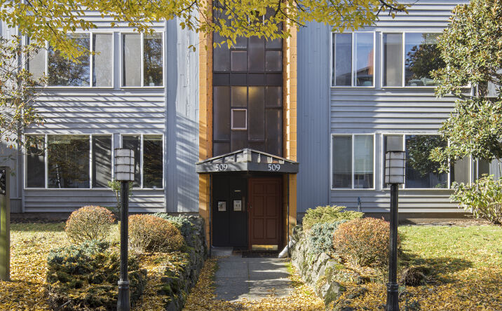 Pictures of Multifamily property located at 509 19th Ave E, Seattle, WA 98112 for sales - image #1