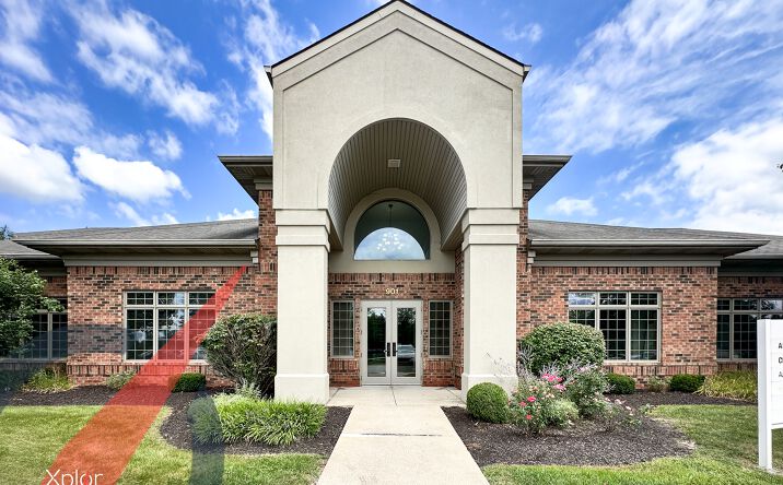 Pictures of Office property located at 901 Chestnut Hills Pkwy, Fort Wayne, IN 46814 for sales - image #1