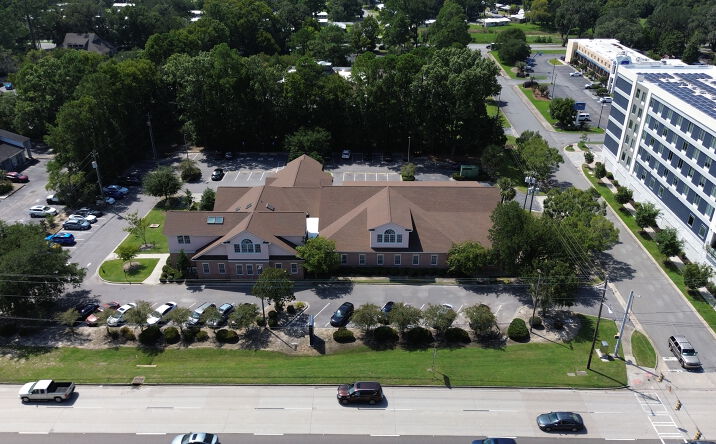 Pictures of Office property located at 6301 Abercorn St, Savannah, GA 31405 for sales - image #1