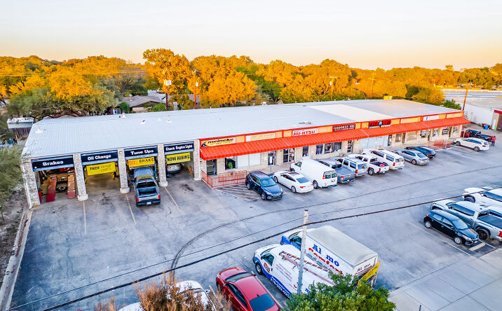 Pictures of Retail property located at 1626 Pat Booker Rd, Universal City, TX 78148 for sales - image #1