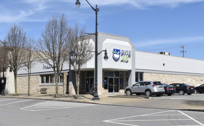 Pictures of Retail property located at 813 3rd Ave, New Brighton, PA 15066 for sales - image #1