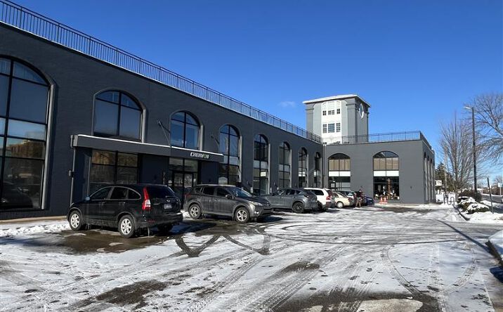 Pictures of Office, Mixed Use property located at 600 7th St NW, Grand Rapids, MI 49504 for sales - image #1