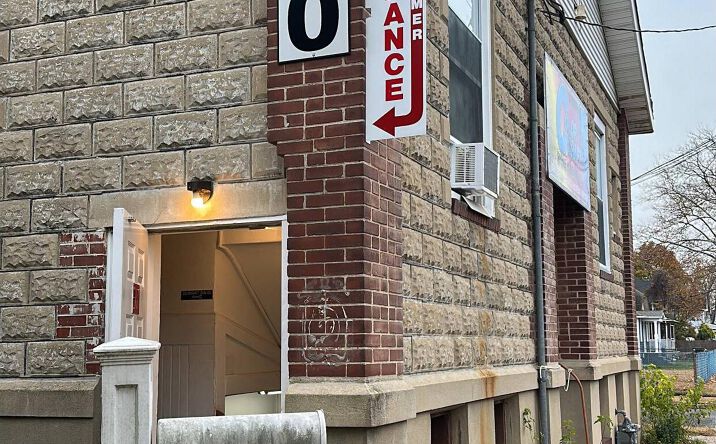 Pictures of Industrial, Mixed Use, Office, Self Storage, Special Purpose property located at 400 Magnolia St, Beverly, NJ 08010 for sales - image #1