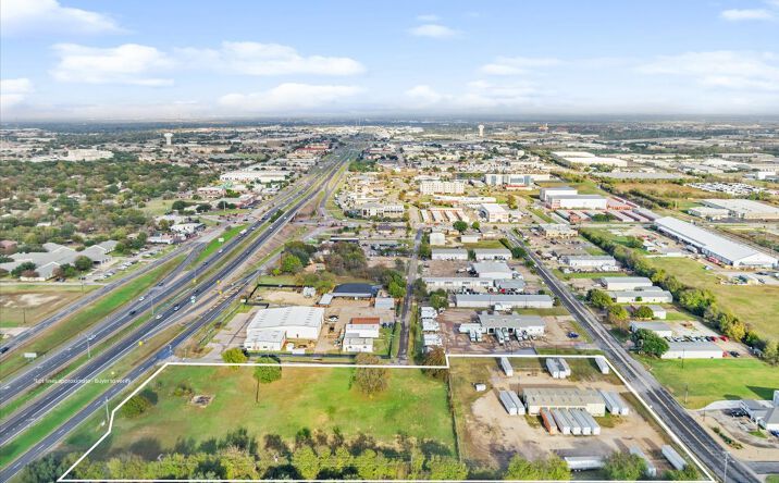 Pictures of Industrial, Land, Mixed Use, Retail, Special Purpose property located at 7801 Central Park Dr, Woodway, TX 76712 for sales - image #1