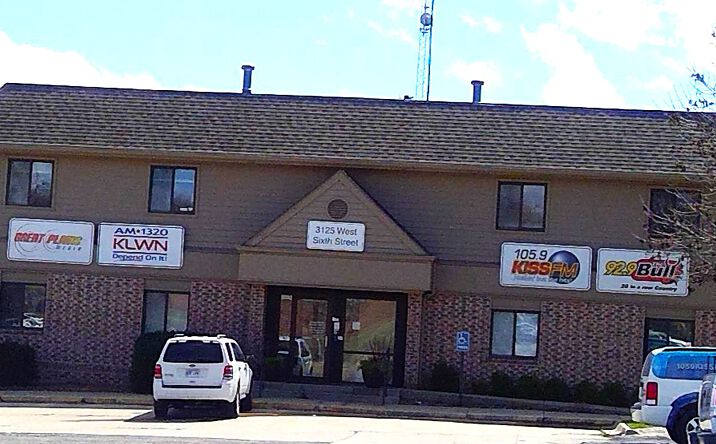 Pictures of Office property located at 3125 W 6th St, Lawrence, KS 66049 for sales - image #1