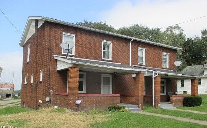 Pictures of Multifamily property located at 102 E Boston Ave, Youngstown, OH 44507 for sales - image #1