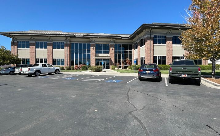 Pictures of Office property located at 233 S Pleasant Grove Blvd, Pleasant Grove, UT 84062 for sales - image #1