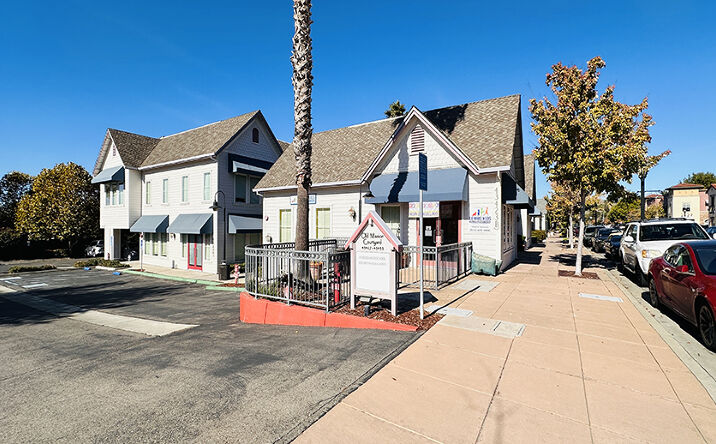 Pictures of Office, Retail property located at 43417 Mission Blvd, Fremont, CA 94539 for sales - image #1