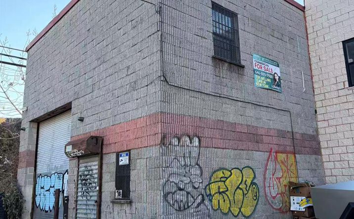 Pictures of Industrial property located at 70-42 48th Avenue, New York, NY 11377 for sales - image #1