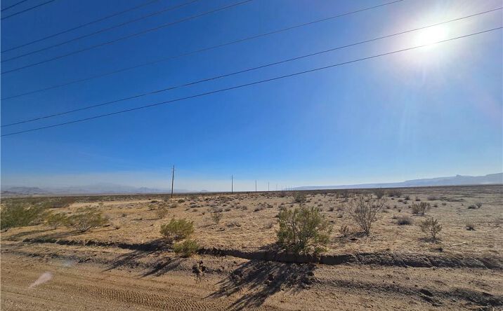Pictures of Land property located at TBD Shinarump Road, Golden Valley, AZ 86413 for sales - image #1