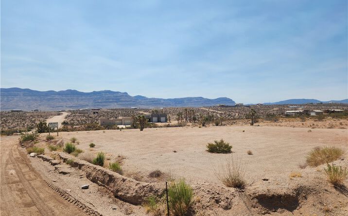 Pictures of Land property located at 690 Meadview Blvd, Meadview, AZ 86444 for sales - image #1