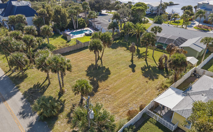 Pictures of Land property located at 4216 Cardinal Boulevard, Wilbur-By-The-Sea, FL 32127 for sales - image #1