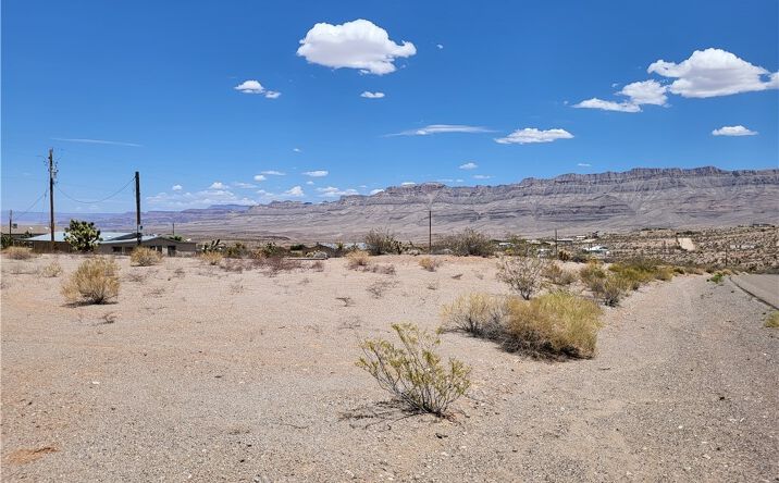 Pictures of Multifamily, Land property located at 531 Vulcan Dr, Meadview, AZ 86444 for sales - image #1