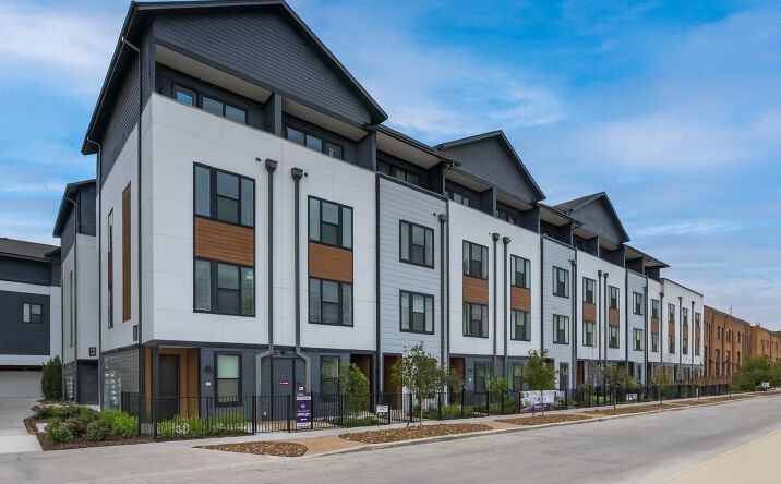 Pictures of Multifamily property located at 719 E Locust St, San Antonio, TX 78212 for sales - image #1