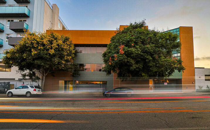 Pictures of Office property located at 3539 Motor Ave, Los Angeles, CA 90034 for sales - image #1