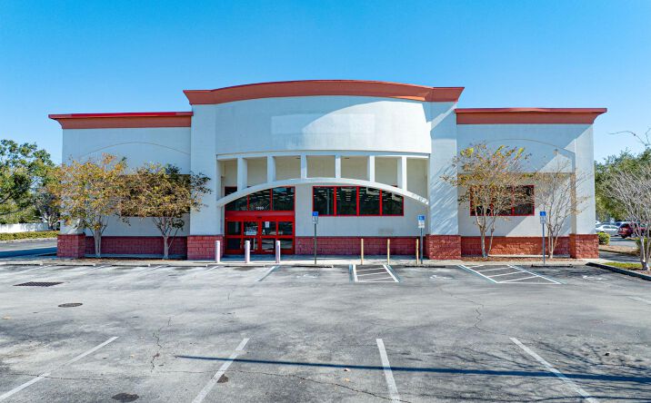 Pictures of Retail property located at 1899 N Highland Ave, Clearwater, FL 33755 for sales - image #1