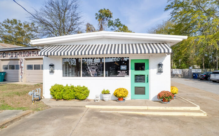 Pictures of Mixed Use property located at 636 W Panola St, Carthage, TX 75633 for sales - image #1