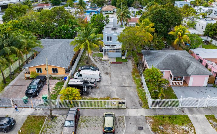 Pictures of Multifamily property located at 1236 NW 28th Street, Miami, FL 33142 for sales - image #1