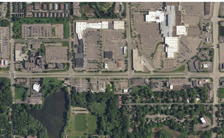 Pictures of Retail, Land property located at 1740 Beam Ave, Maplewood, MN 55109 for sales - image #1