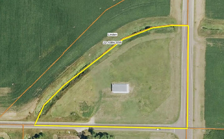 Pictures of Land property located at Corner of Hwy 15 & Hwy 257, Madelia, MN 56062 for sales - image #1