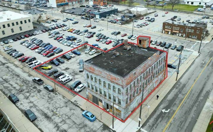 Pictures of Retail, Office, Mixed Use property located at 443 10th St, Toledo, OH 43604 for sales - image #1