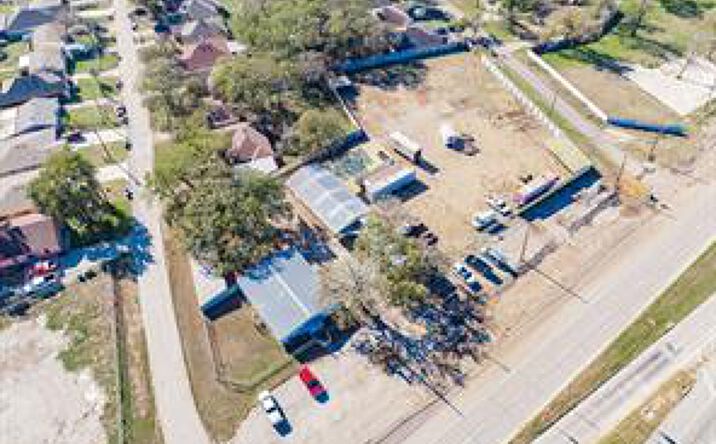 Pictures of Industrial property located at 12540 C F Hawn Fwy, Dallas, TX 75253 for sales - image #1